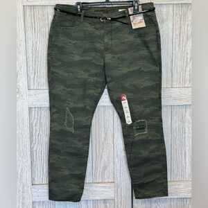 Arizona Jeans Jeggings Camo Print sz 19 NWT